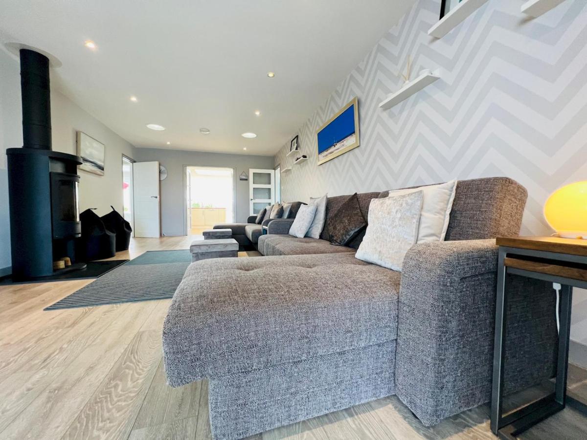 Pass The Keys Fabulous Beach Front Holiday Location Lydd Buitenkant foto