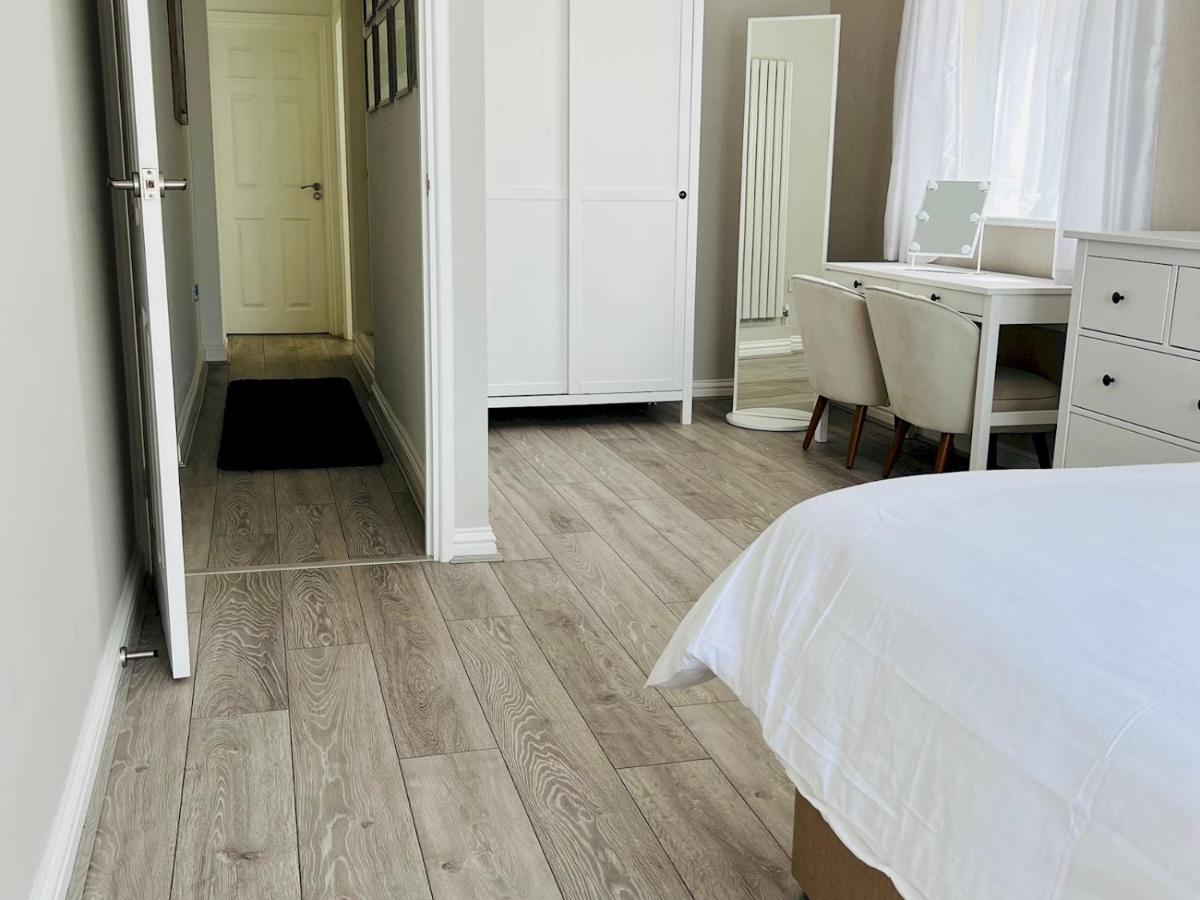 Pass The Keys Fabulous Beach Front Holiday Location Lydd Buitenkant foto