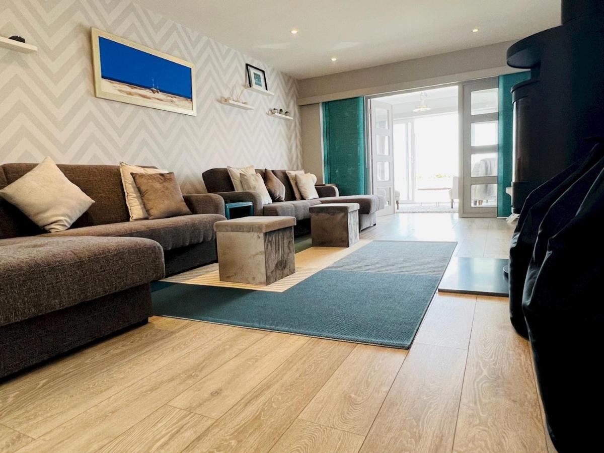 Pass The Keys Fabulous Beach Front Holiday Location Lydd Buitenkant foto