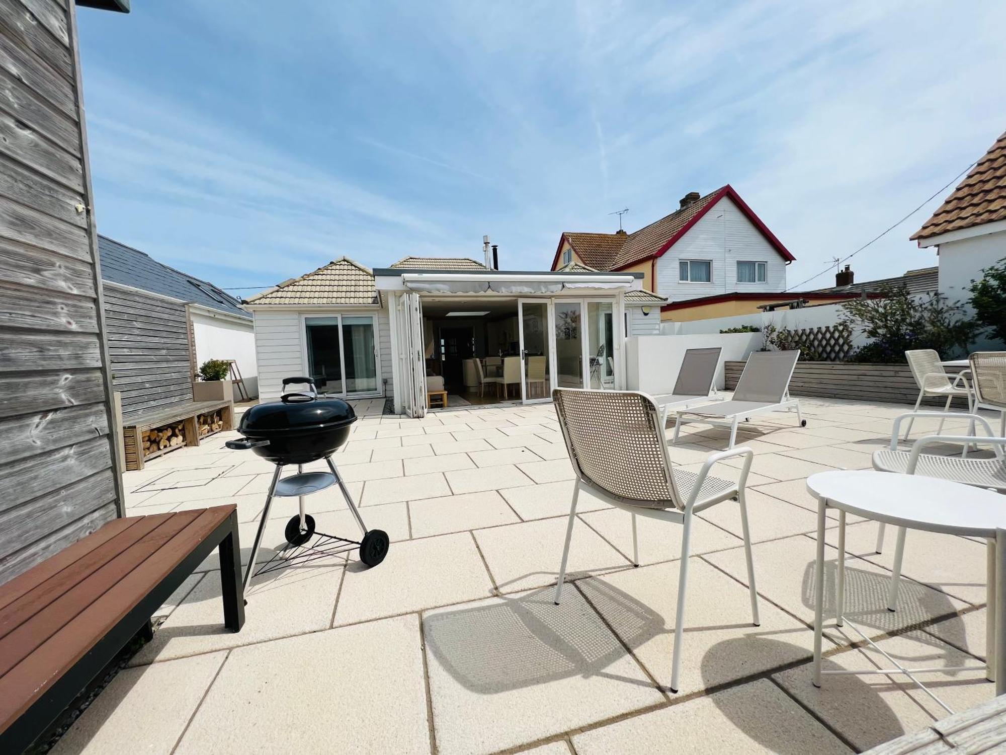 Pass The Keys Fabulous Beach Front Holiday Location Lydd Buitenkant foto